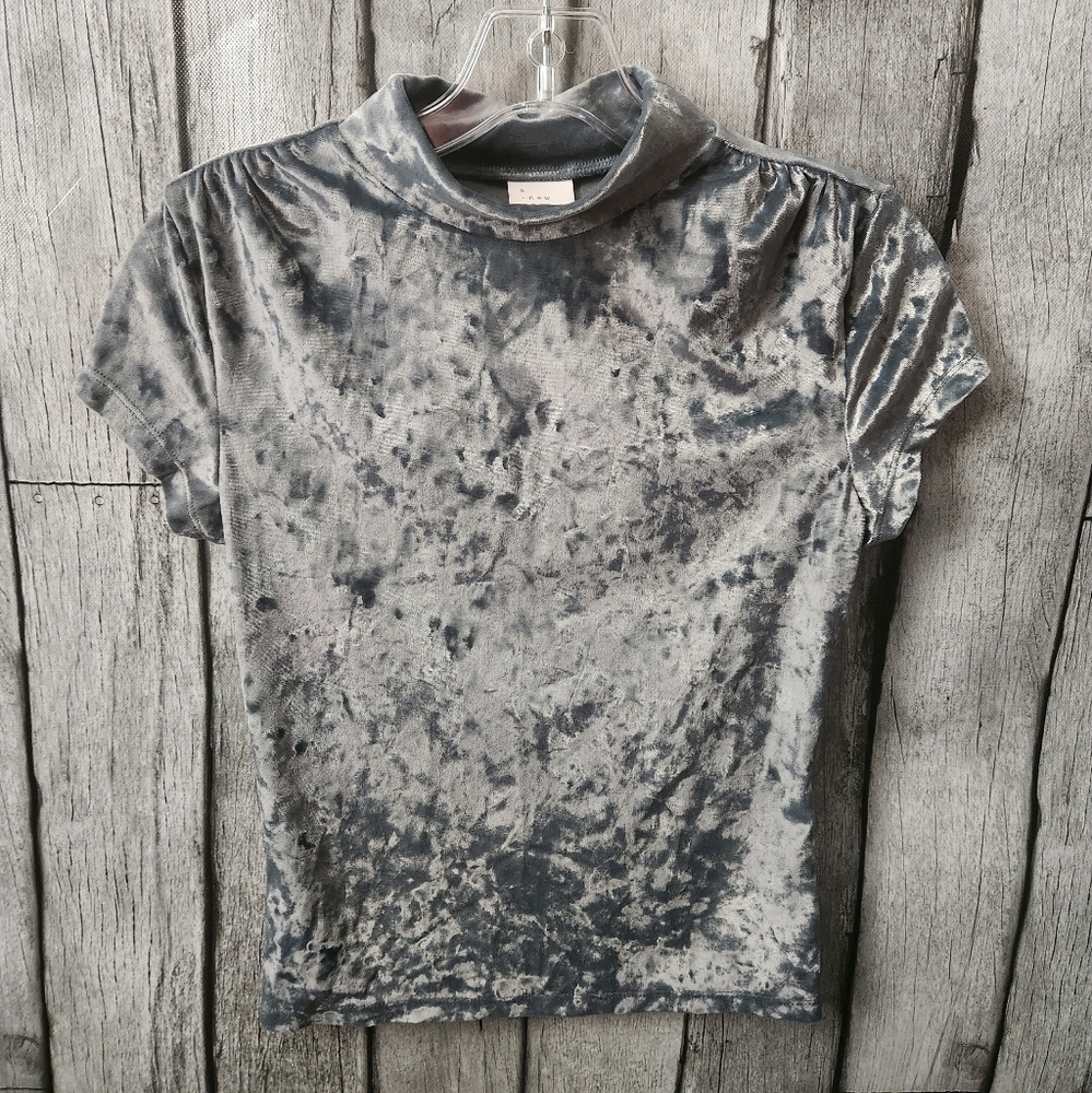 A New‎ Day Velvet Gray Women's Top - XS